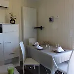 Cozy Avec Terrasse Et Climatisation Pres De Saint Pourcain - Fr-1-489-267 * Meillard