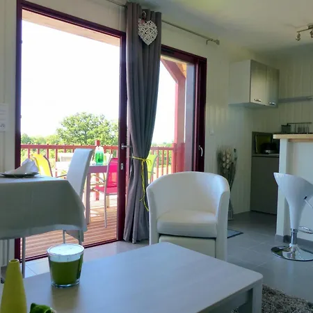 Vakantiehuis Cozy Avec Terrasse Et Climatisation Pres De Saint Pourcain - Fr-1-489-267 *