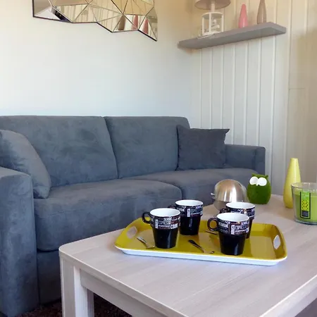 Cozy Avec Terrasse Et Climatisation Pres De Saint Pourcain - Fr-1-489-267 度假居