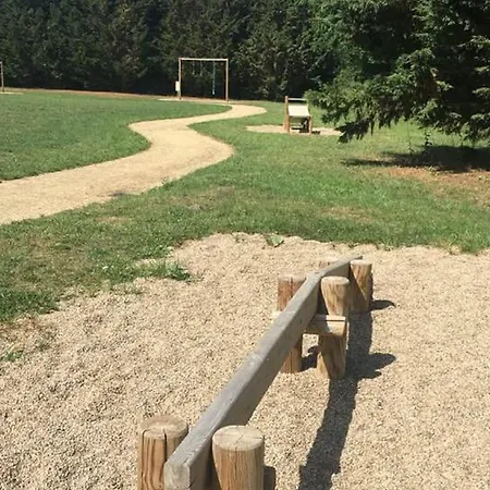 Cozy Avec Terrasse Et Climatisation Pres De Saint Pourcain - Fr-1-489-267